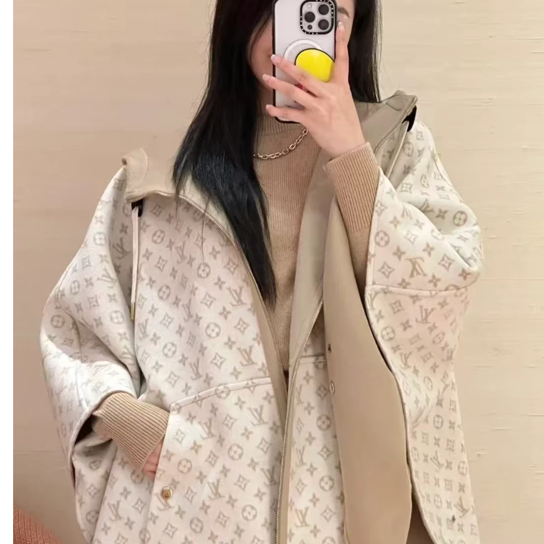 未使用 LouisVuitton/路易威登 Louis Vuitton 双面穿斗篷 卡其色