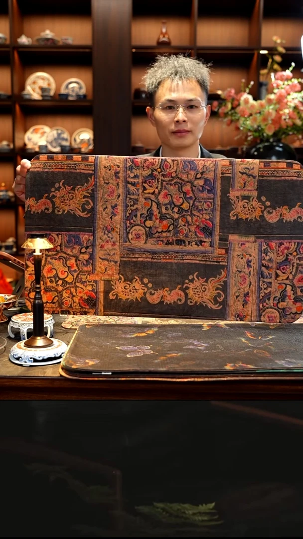 老叶红美术馆双面香云纱茶席