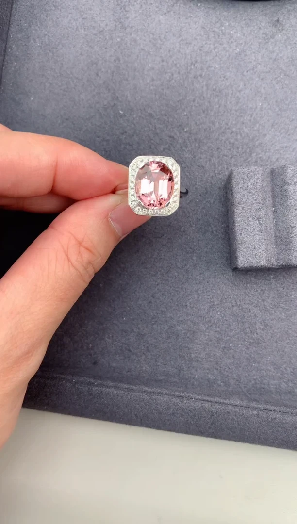 【闪购商品】碧玺戒指18K金镶嵌4.2ct粉碧玺戒指