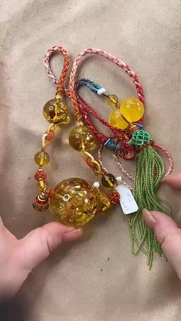 琥珀颈饰未镶嵌吊坠