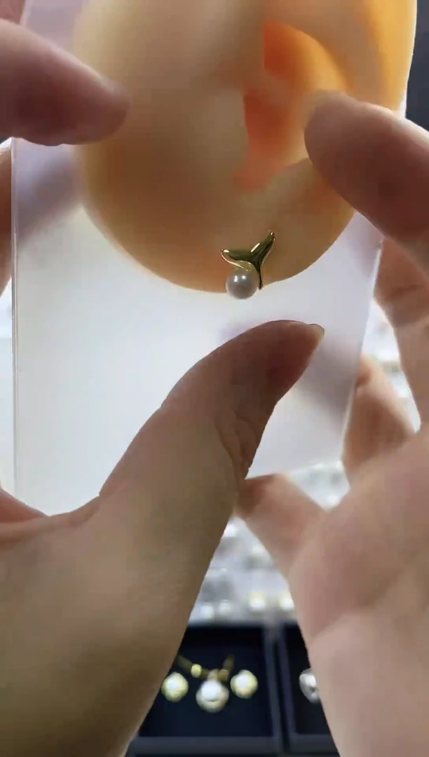 合金耳饰淡水珍珠96