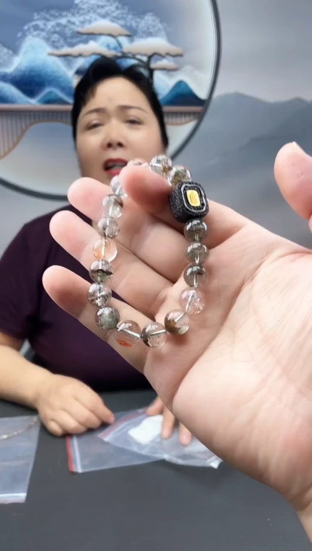 颈饰未镶嵌水晶幽灵檀木手串