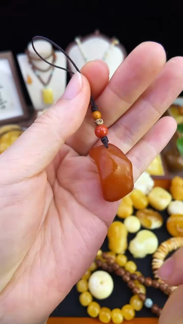 琥珀未镶嵌珠宝奇石柒月