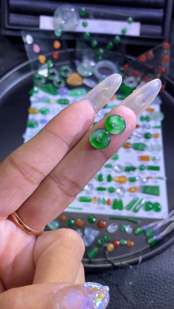 未镶嵌挂件翡翠扣子