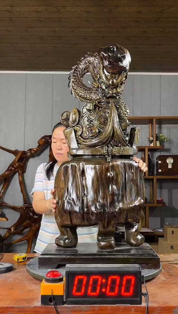 金丝楠d****p龙行天下摆件