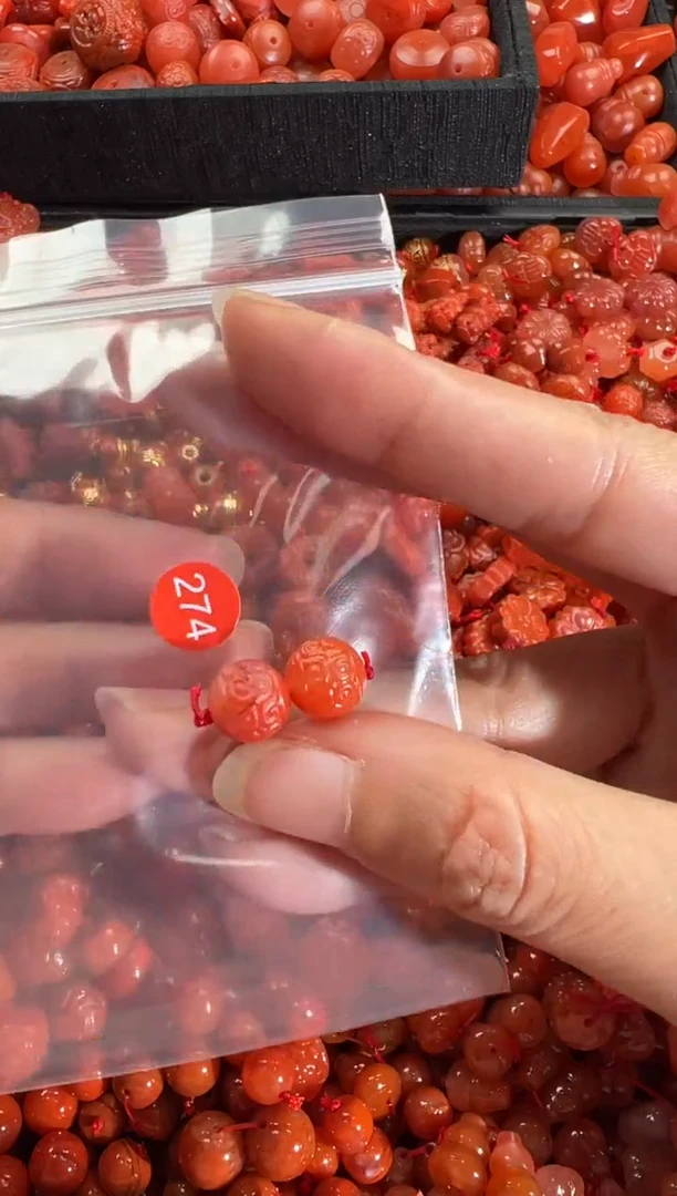 【闪购商品】南红玛瑙颈饰未镶嵌1