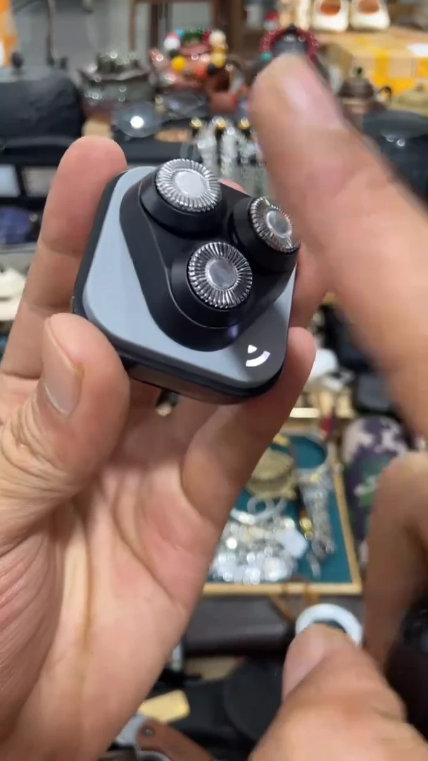 瓷片闪购商品  如图所示