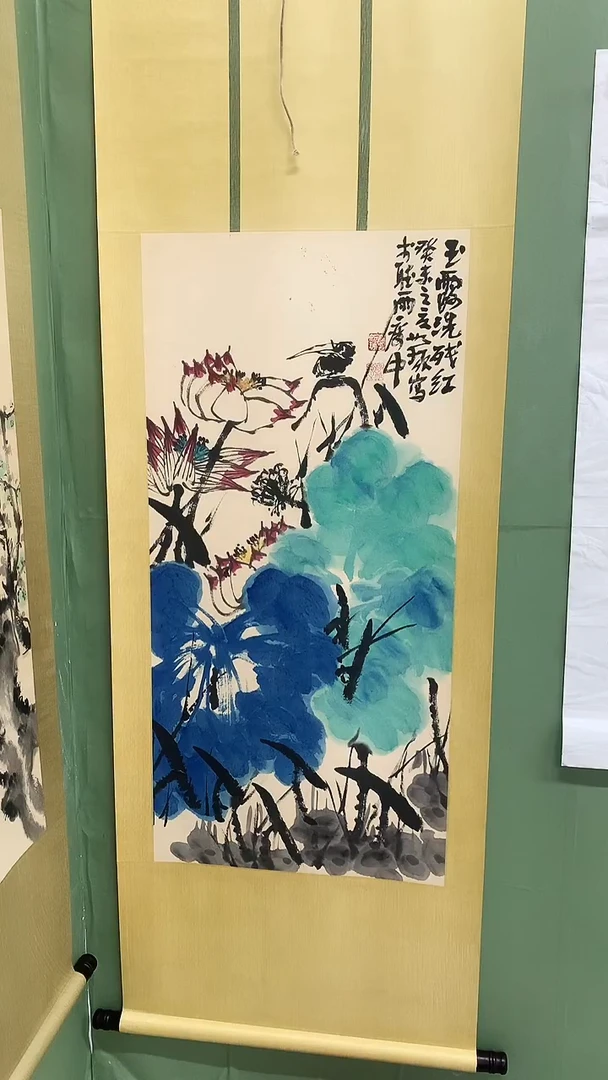 竖款精品三尺卷轴，荷花，玉露