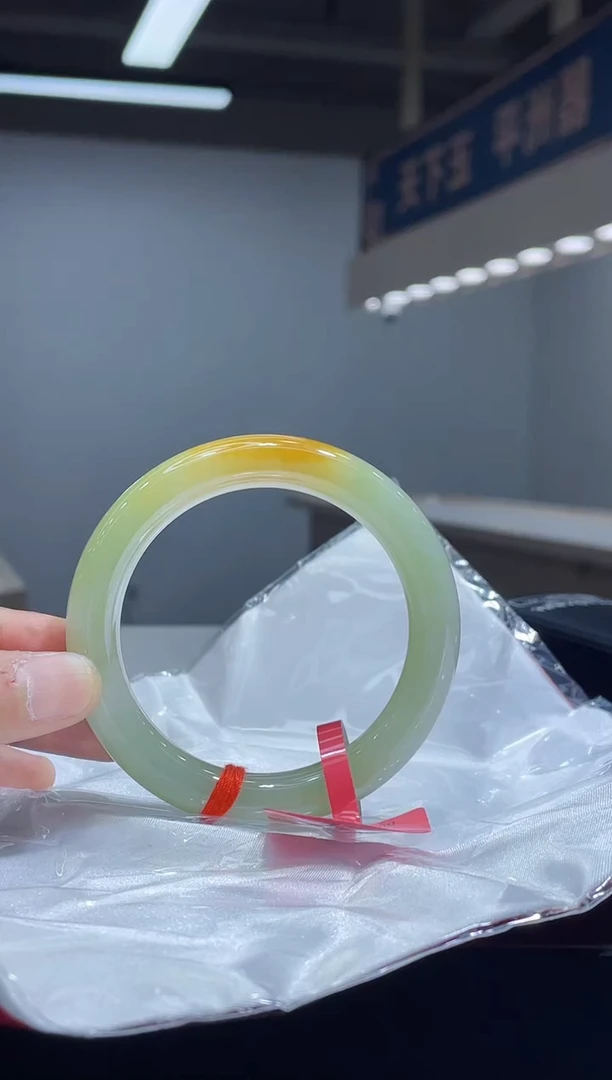 未镶嵌手镯翡翠3