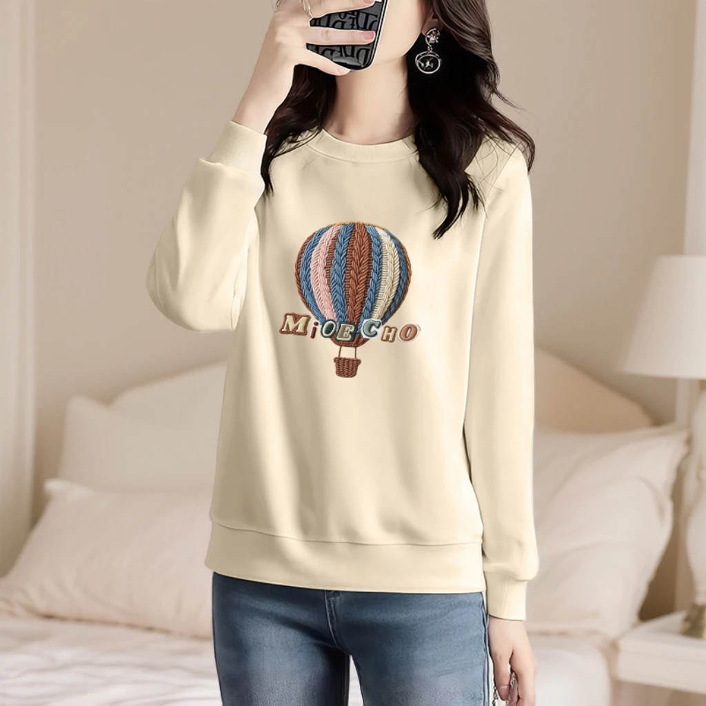 趣味简约热气球字母印花休闲风时尚百搭圆领长袖女中长款无帽卫衣
