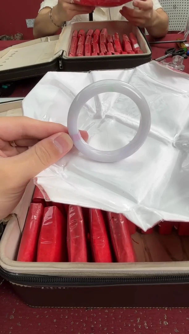 翡翠手镯未镶嵌4手镯