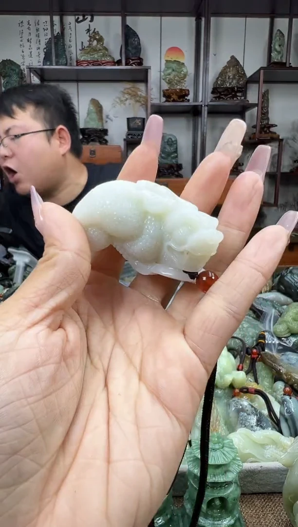 未镶嵌和田玉把件1