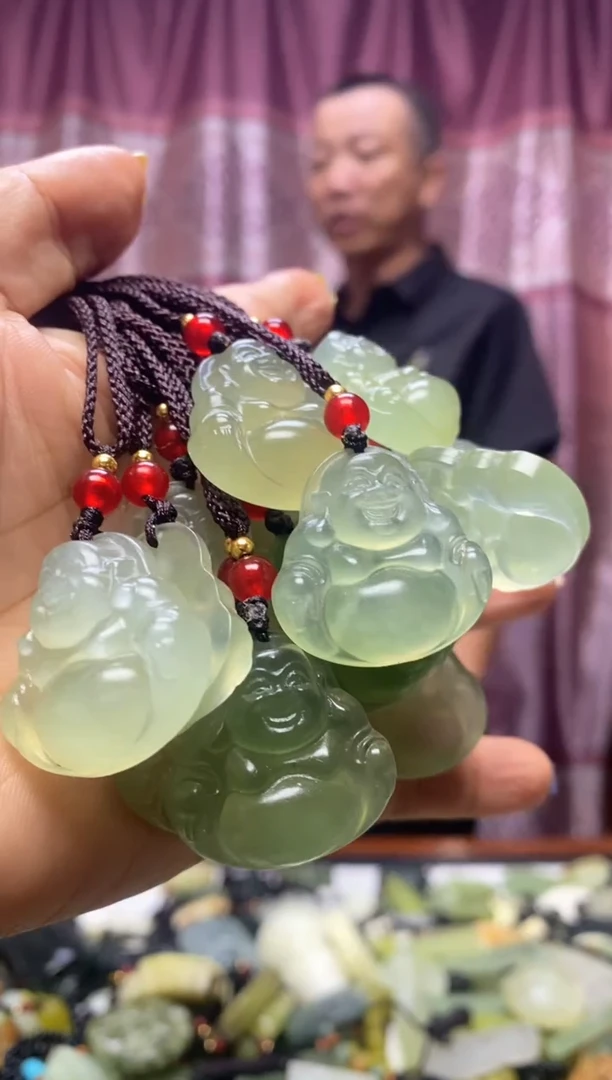 未镶嵌岫玉吊坠多样性发其中之一  挂坠