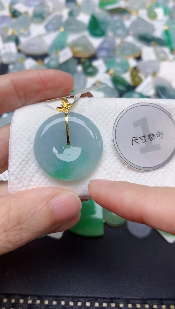 颈饰18K金镶嵌翡翠天然缅甸A货翡翠