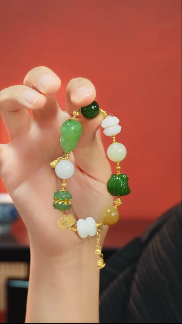18K金镶嵌手链和田玉手串