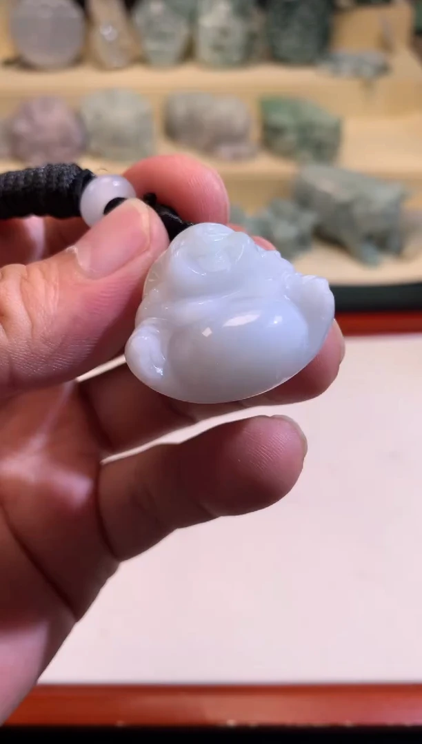 翡翠未镶嵌颈饰6/01/193