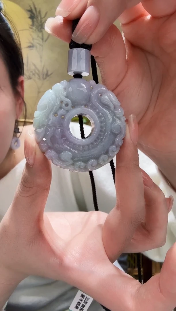 颈饰未镶嵌翡翠吊坠