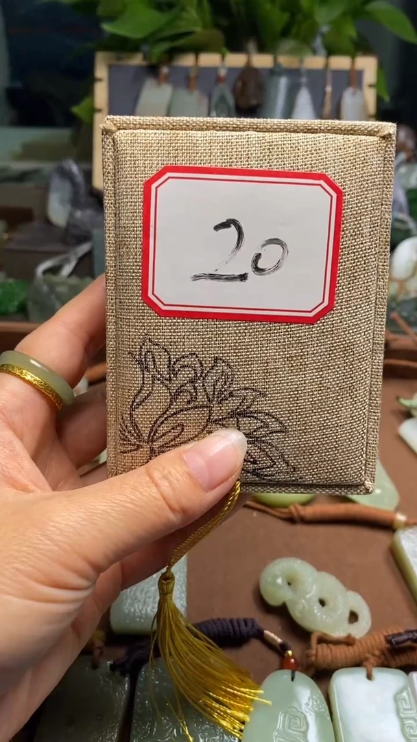 【闪购商品】和田玉颈饰未镶嵌