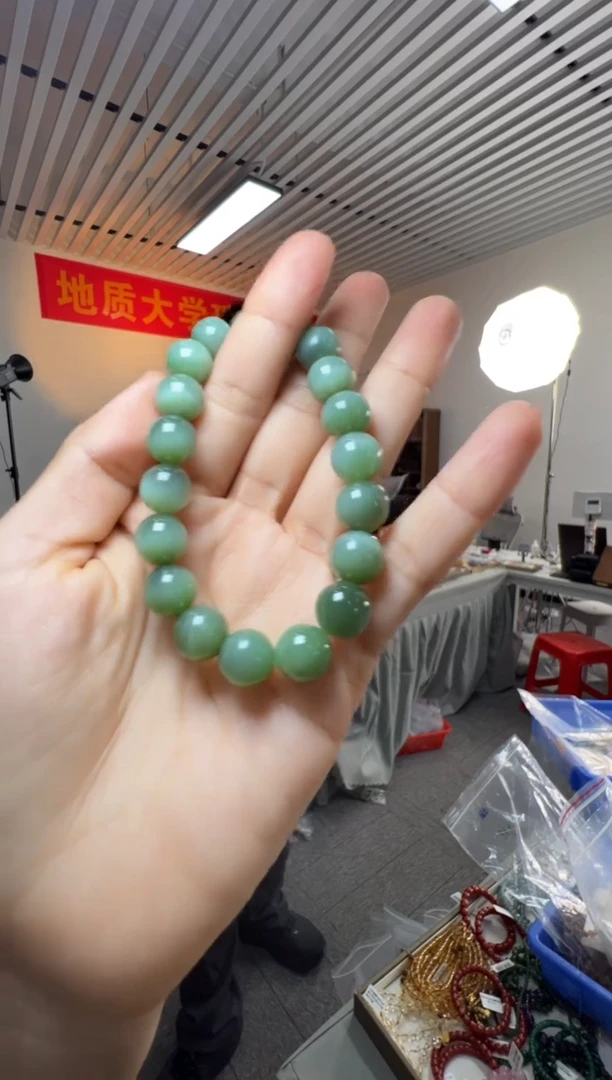 手串未镶嵌和田玉约10mm鸭蛋青猫眼圆珠单圈手串