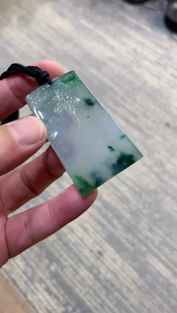 颈饰未镶嵌翡翠天然A货翡翠