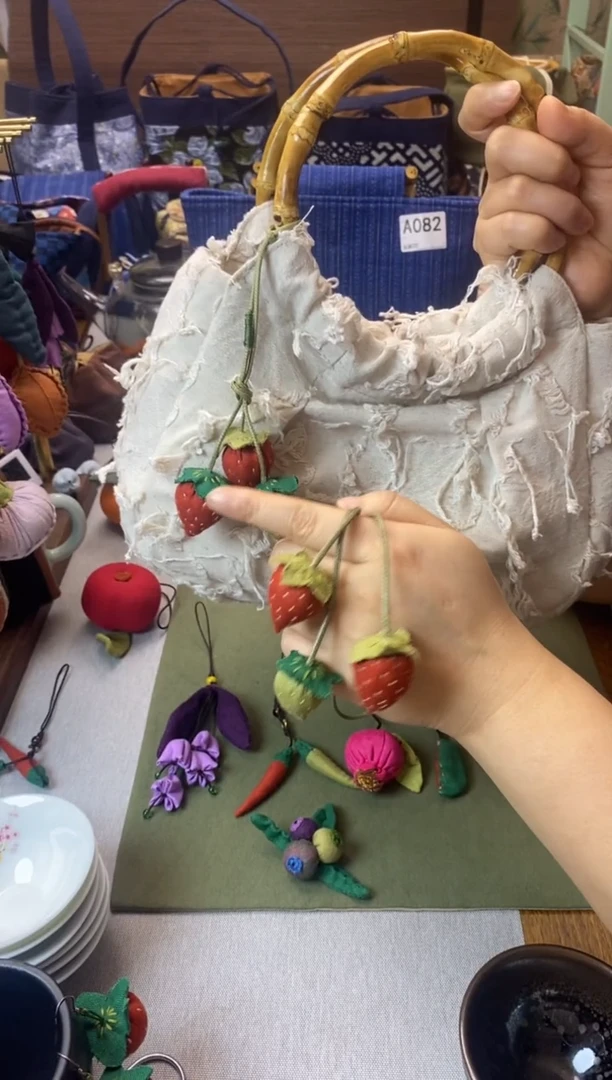 草莓包挂1个（配件）——