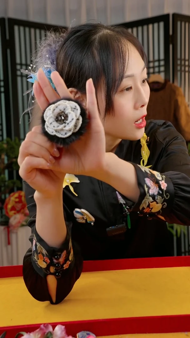 刺绣非遗苏绣绒花手工饰品