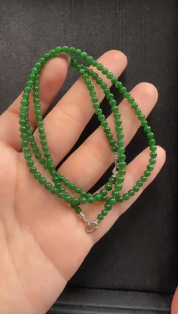 颈饰18K金镶嵌翡翠125玉珠一条