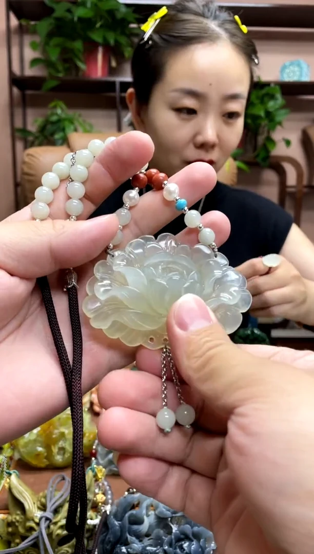 未镶嵌岫玉吊坠?****)·