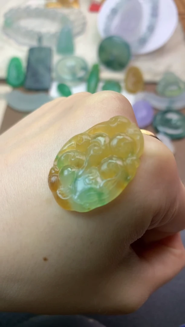 未镶嵌定制翡翠毛货