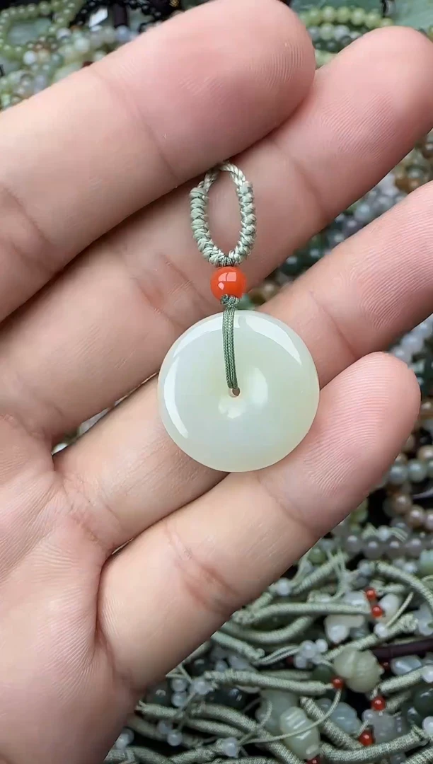 颈饰未镶嵌和田玉拍一发一