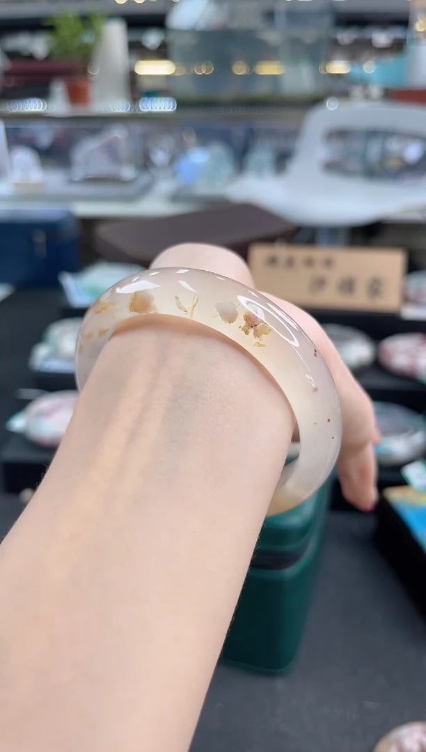 未镶嵌手镯石英质玉瑾圈口（赠品镯心）