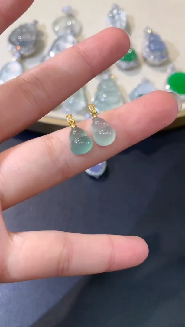 吊坠(不含链)18K金镶嵌翡翠A96|多样性发其一|380