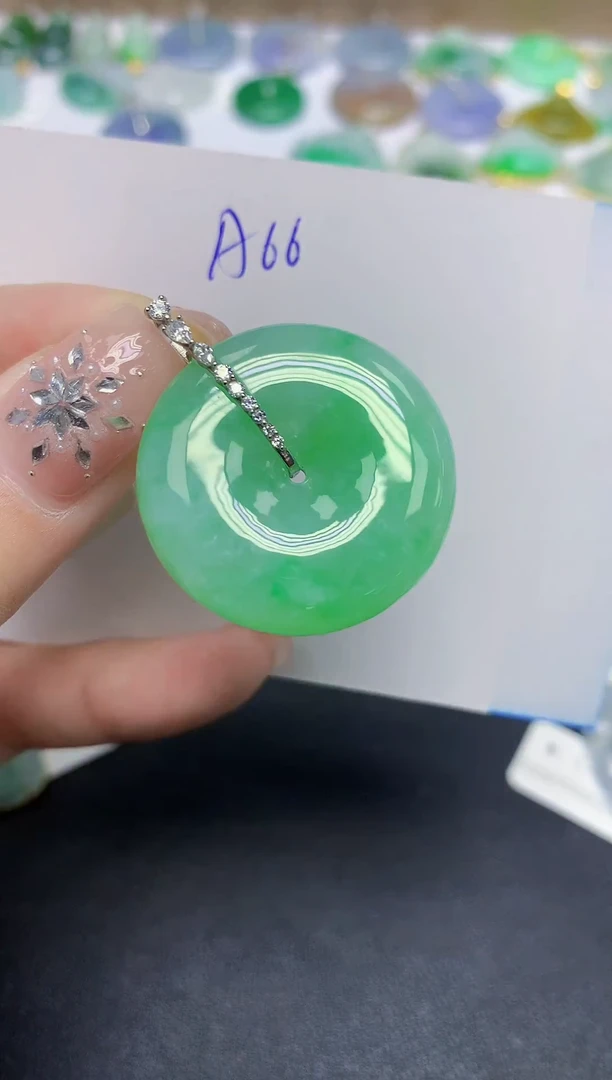 颈饰18K金镶嵌翡翠天然缅甸翡翠A货翡翠百元以上9元证书费自理