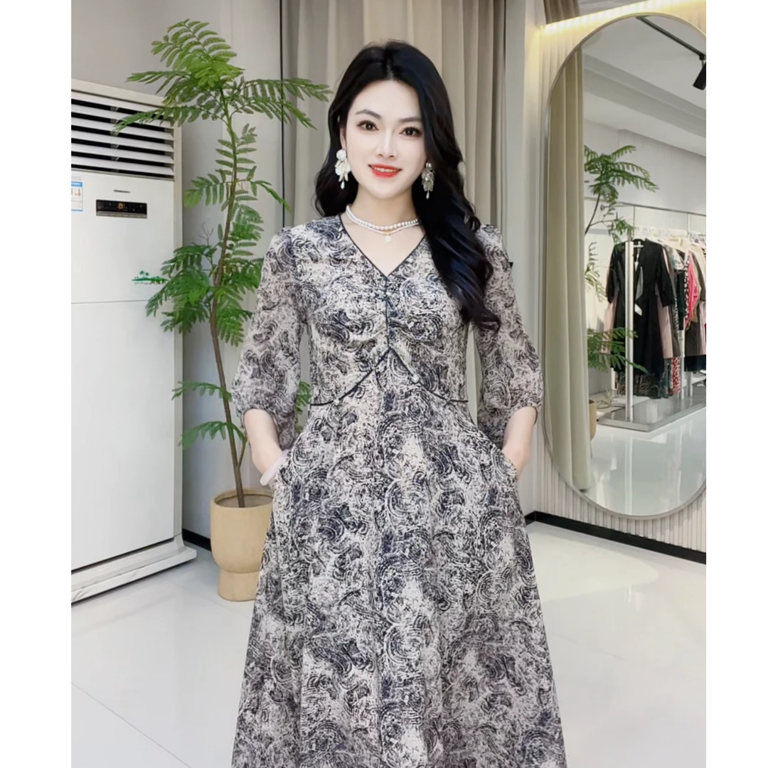 [依百万]116夏季法式连衣裙洋气气质印花收腰时尚中长款显瘦修身