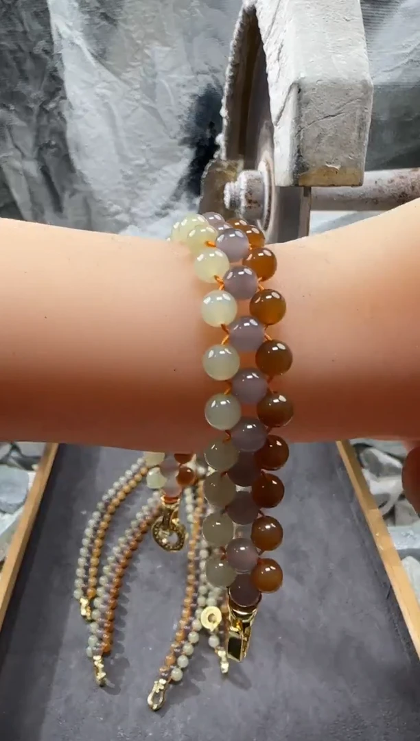 颈饰未镶嵌和田玉手串