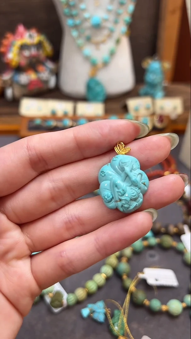 绿松石18K金镶嵌颈饰绿松石吊坠