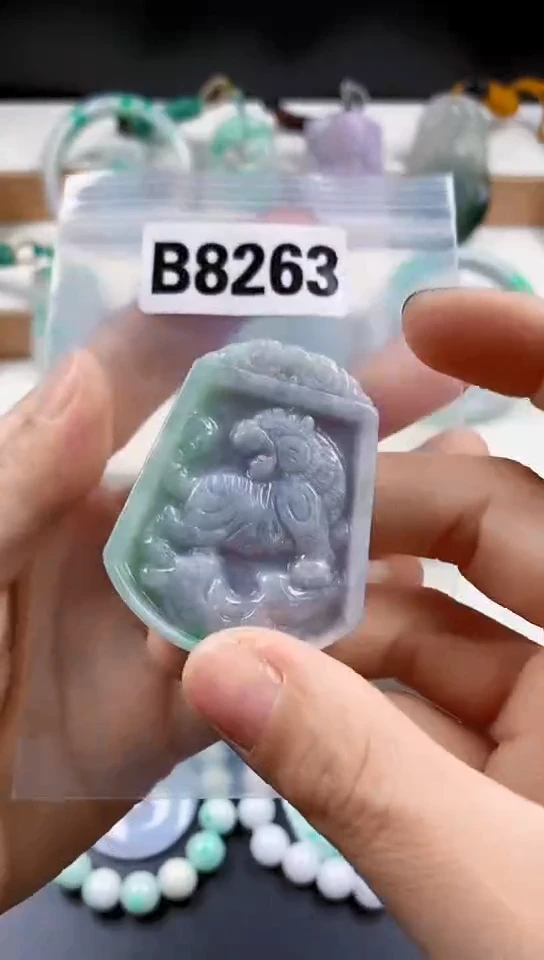 颈饰未镶嵌翡翠天然翡翠吊坠挂件