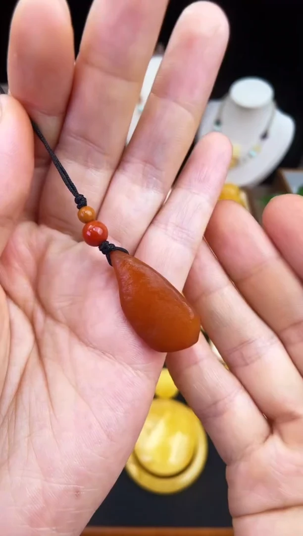琥珀未镶嵌珠宝奇石柒月