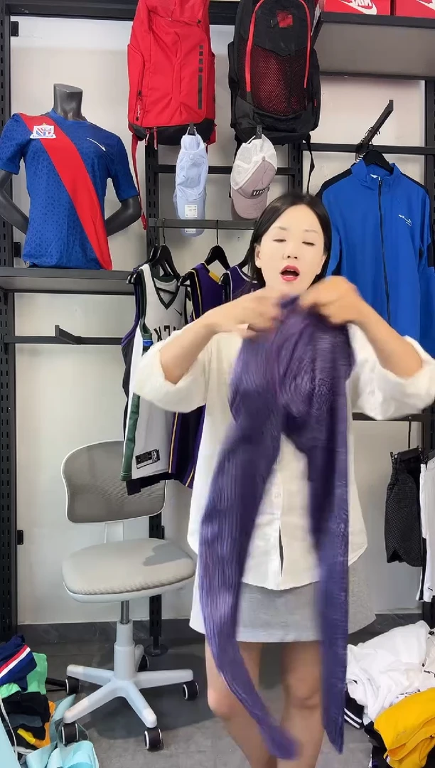 499 ·编码 耐克卫衣服饰过款为准 尺码·