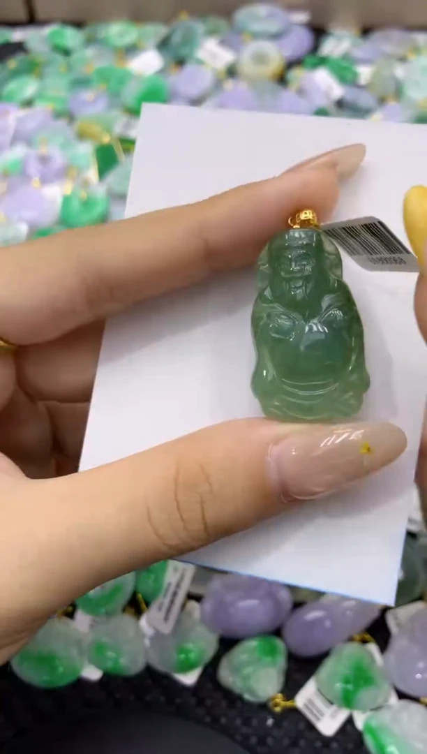 颈饰未镶嵌翡翠天然缅甸翡翠A货