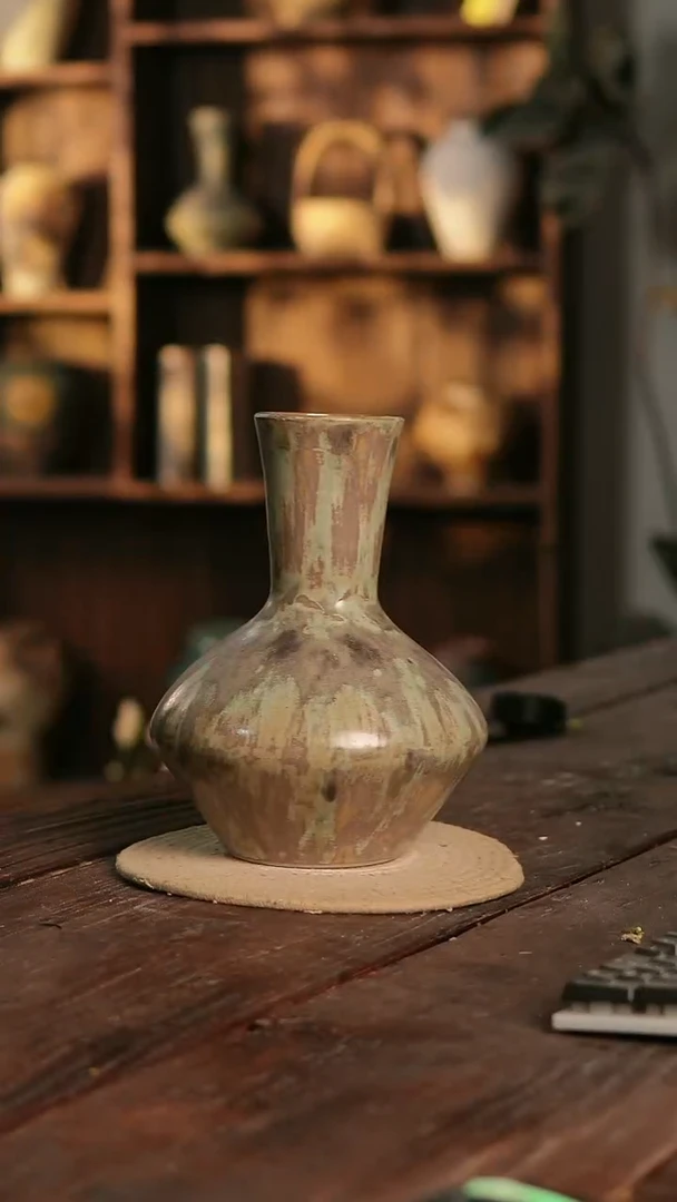 摆件24-362 陶瓷花器高26口径8