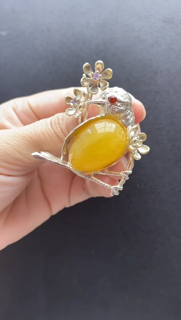 裸石琥珀未镶嵌吊坠