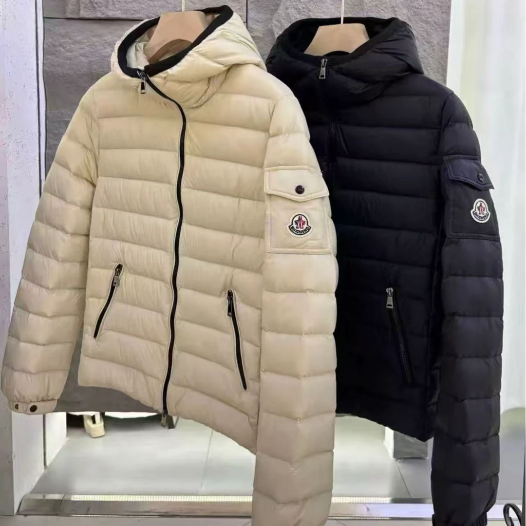 【明星同款 】白鸭绒轻薄羽绒服2025女短款秋冬新款修身连帽外套