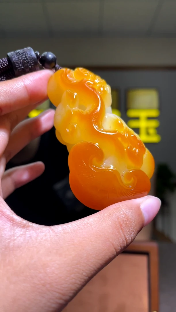 未镶嵌和田玉（糖玉）挂件用**康灵芝