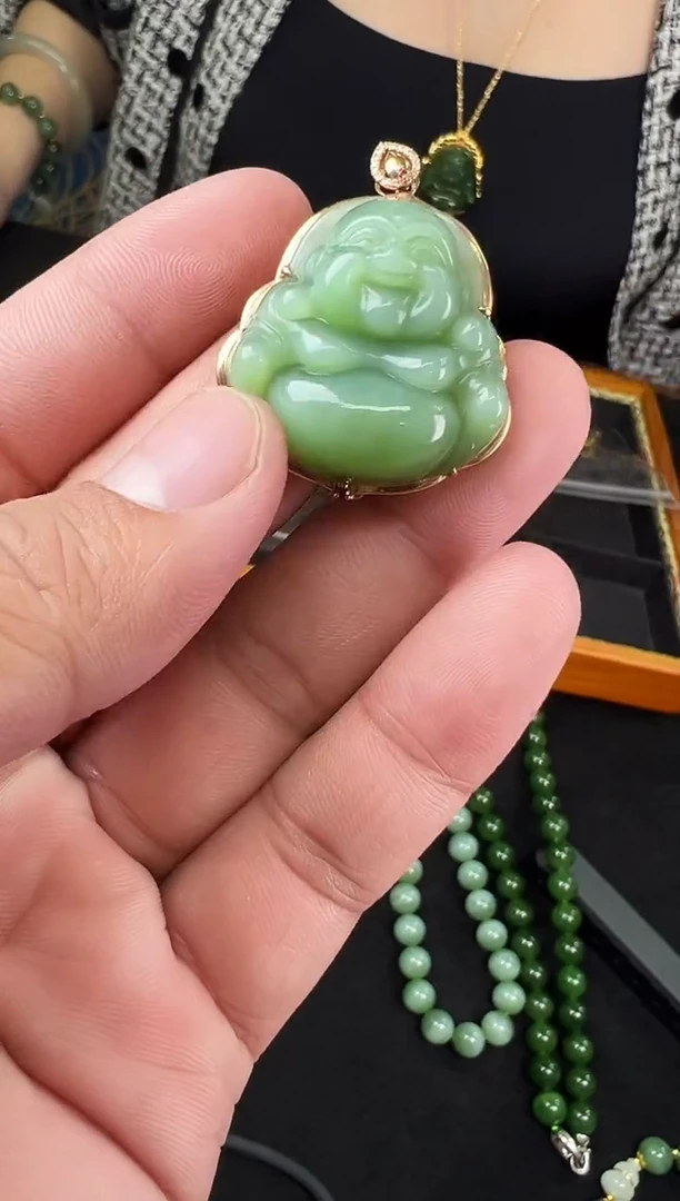 吊坠(不含链)18K金镶嵌和田玉多样性发一11号