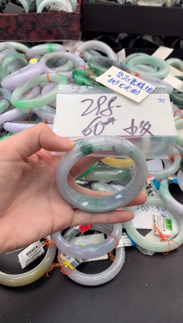 【闪购商品】定制翡翠未镶嵌毛货需精细抛光+多人