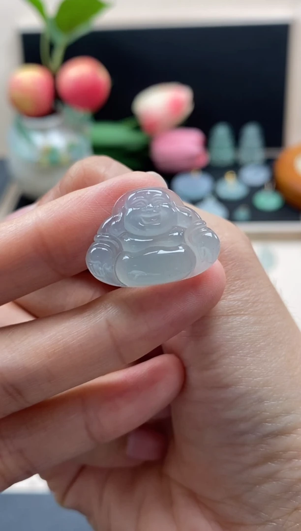 翡翠未镶嵌颈饰翡翠晴底佛公