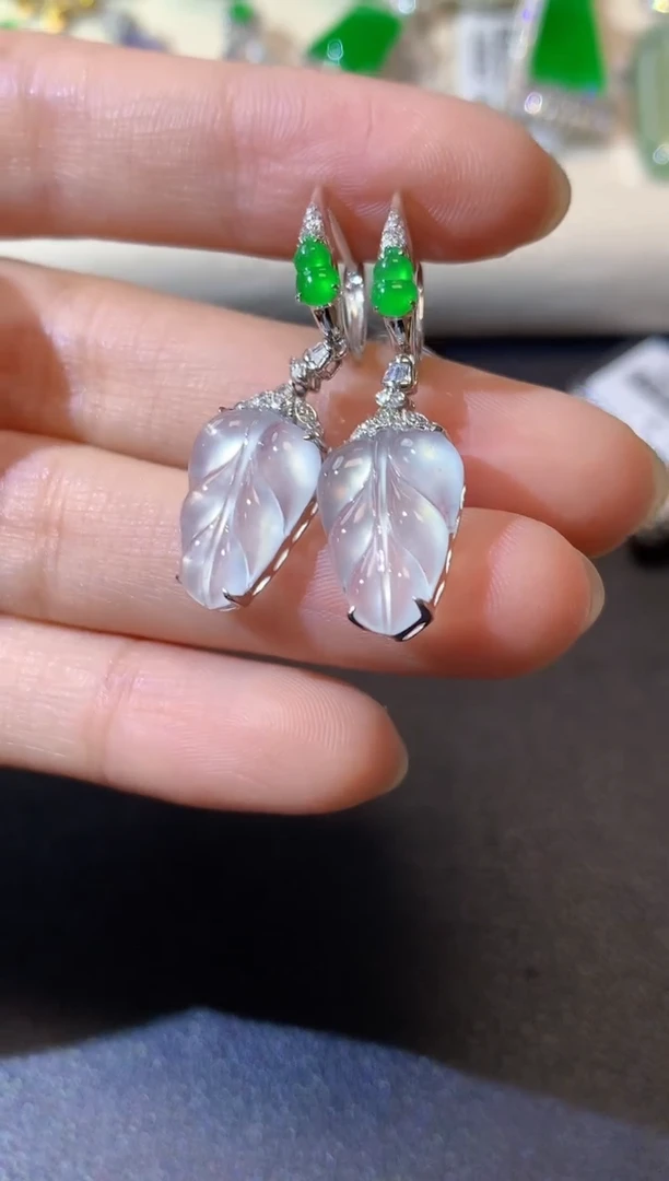 18K金镶嵌翡翠耳饰A85