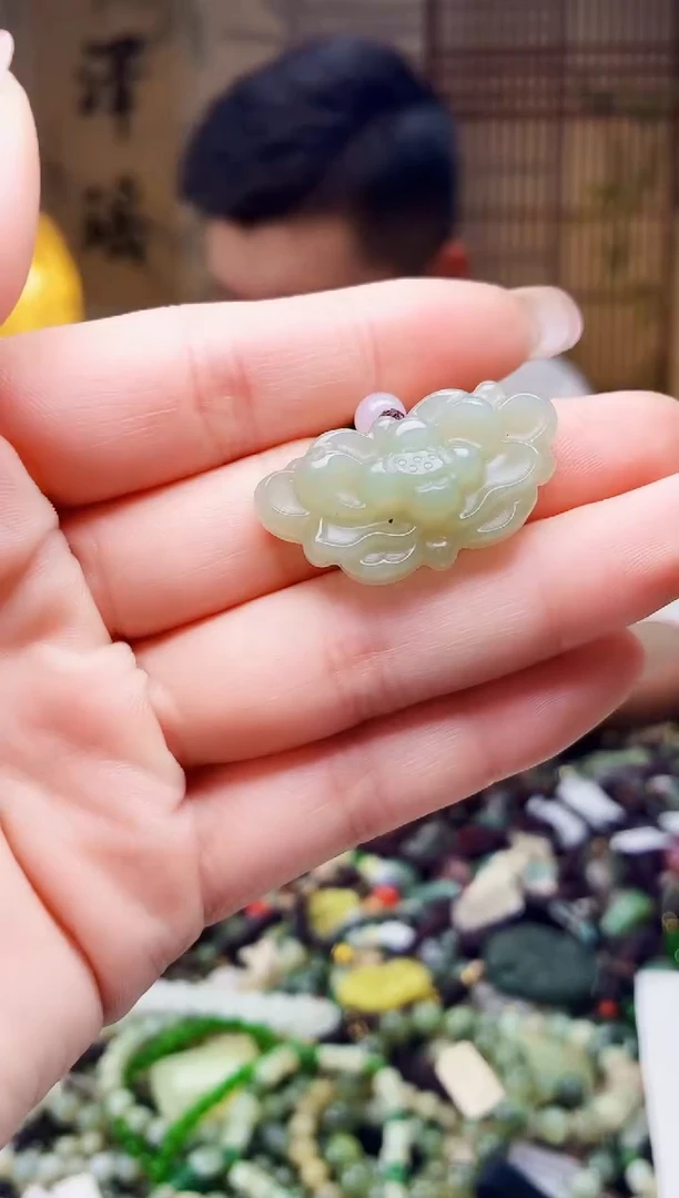 颈饰未镶嵌和田玉多样性发货，拍一发一