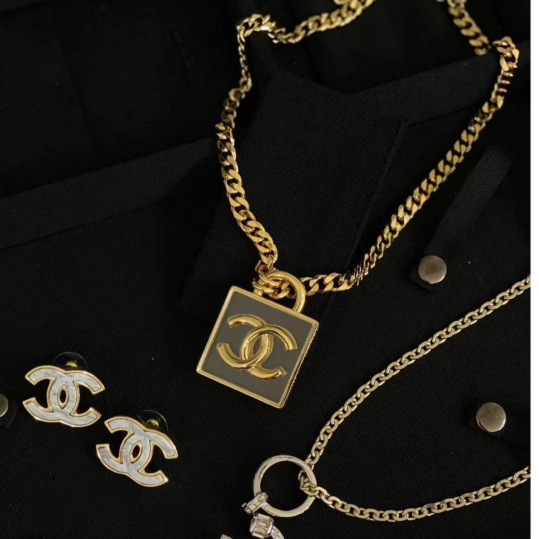 99新 Chanel/香奈儿 Chanel 23s新款透明方块项链 内外盒子